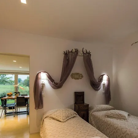 Hillside With Swimming Pool And Jacuzzi - Frasassi Caves *
