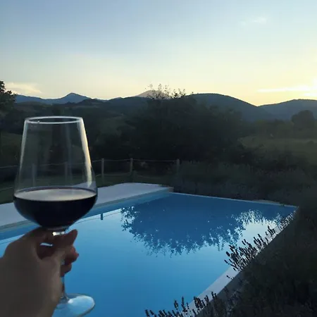 Villa Hillside With Swimming Pool And Jacuzzi - Frasassi Caves Sassoferrato