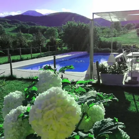 Villa Hillside With Swimming Pool And Jacuzzi - Frasassi Caves Sassoferrato