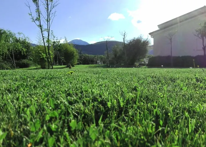 Hillside With Swimming Pool And Jacuzzi - Frasassi Caves Villa
